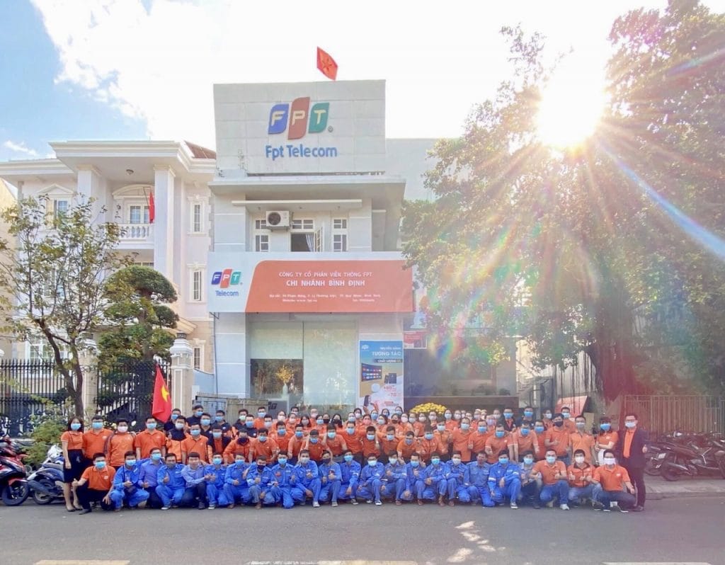 Van-phong-giao-dich-fpt-binh-dinh