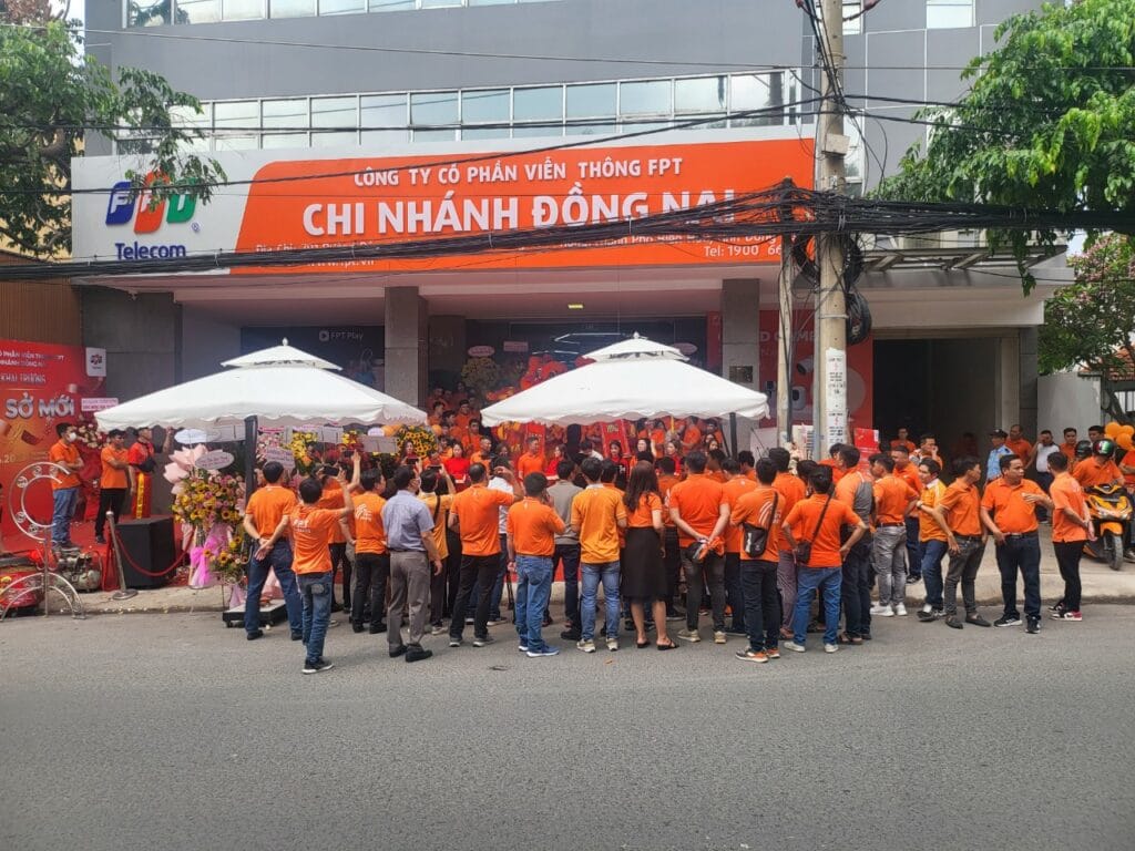 Van-phong-giao-dich-fpt-dong-nai