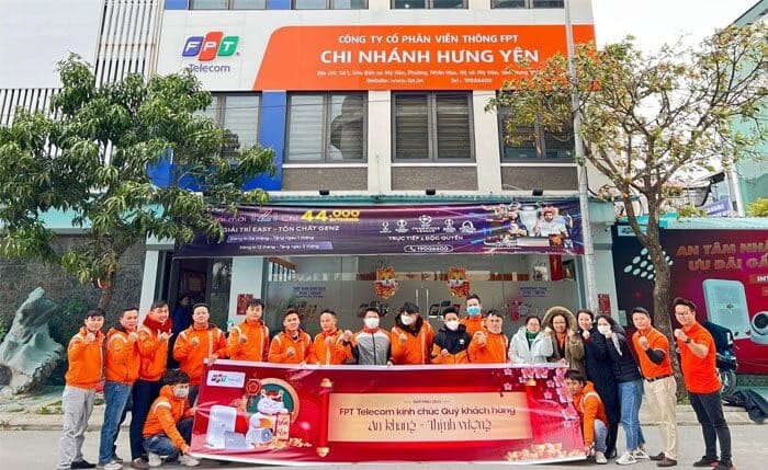 Van-phong-giao-dich-fpt-hung-yen